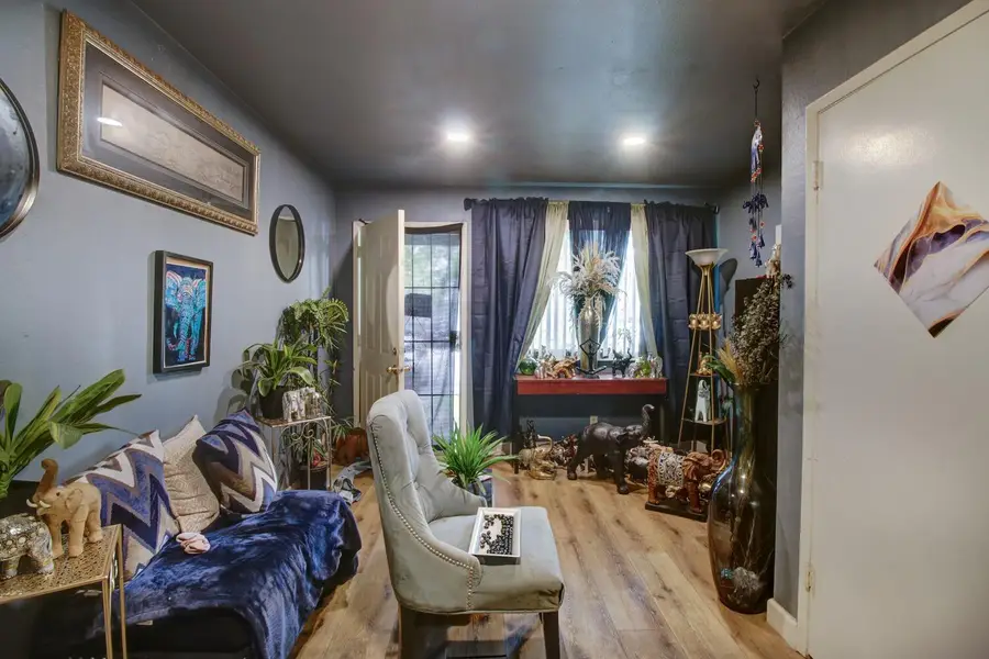 7320 Arleta Court, Sacramento, CA 95823 - Image #3