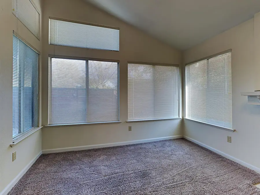 8045 Arroyo Vista Drive, Sacramento, CA 95823 - Image #3