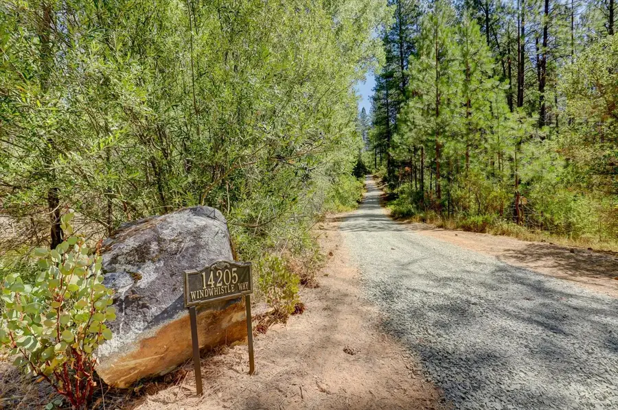 14205 Windwhistle Way, Grass Valley, CA 95949 - Image #2