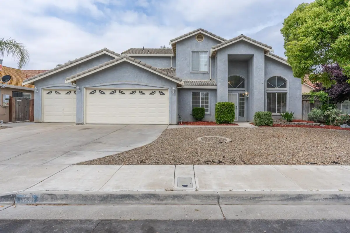 1631 Fir Drive, Los Banos, CA 93635 - Image #1
