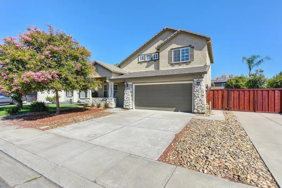 1975 Nushake Way, Manteca, CA 95336 - Image #2