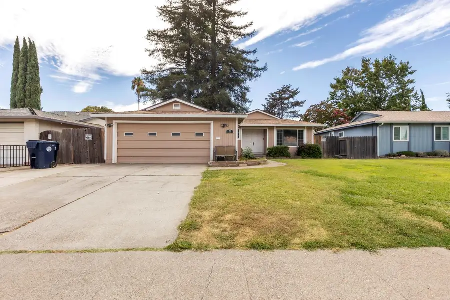 20 Lochmoor, Sacramento, CA 95823 - Image #2