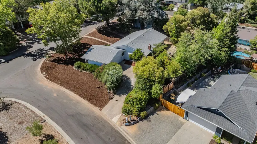 921 Stoneman Way, El Dorado Hills, CA 95762 - Image #2