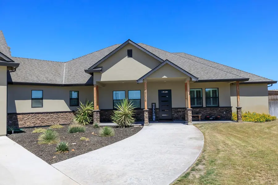 19206 Bloss Avenue, Hilmar, CA 95324 - #2