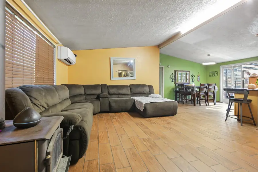 901 Quail Oaks Road, Valley Springs, CA 95252 - Image #2