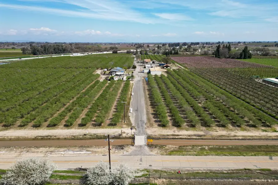 1710 Avenue 388, Kingsburg, CA 93631 - Image #3