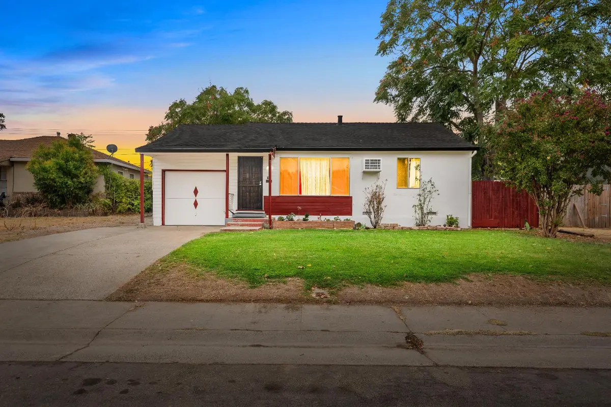 214 Bay Drive, Sacramento, CA 95815 - Image #1