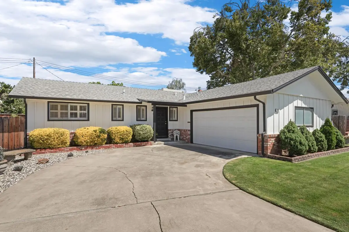248 S Corinth Avenue, Lodi, CA 95242 - Image #1