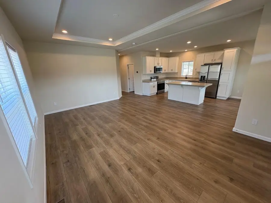 Address Withheld By Seller, Outside California, CA 97501 - Image #3