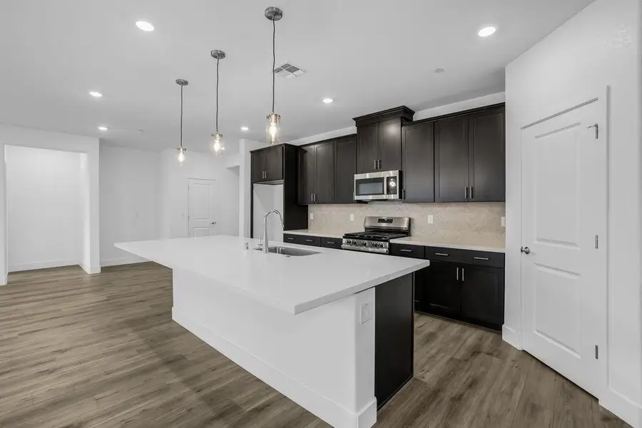 9826 Amisha Way, Sacramento, CA 95829 - Image #3