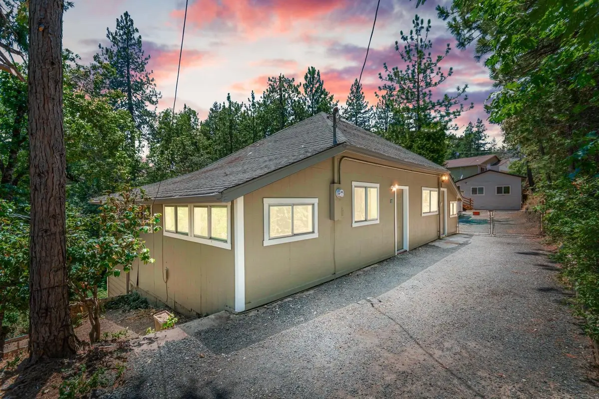 208 Rising Sun Road, Colfax, CA 95713 - Image #1
