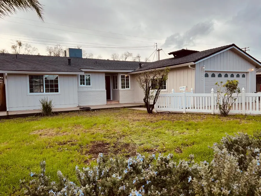 208 Tokay Avenue, Modesto, CA 95350 - Image #2