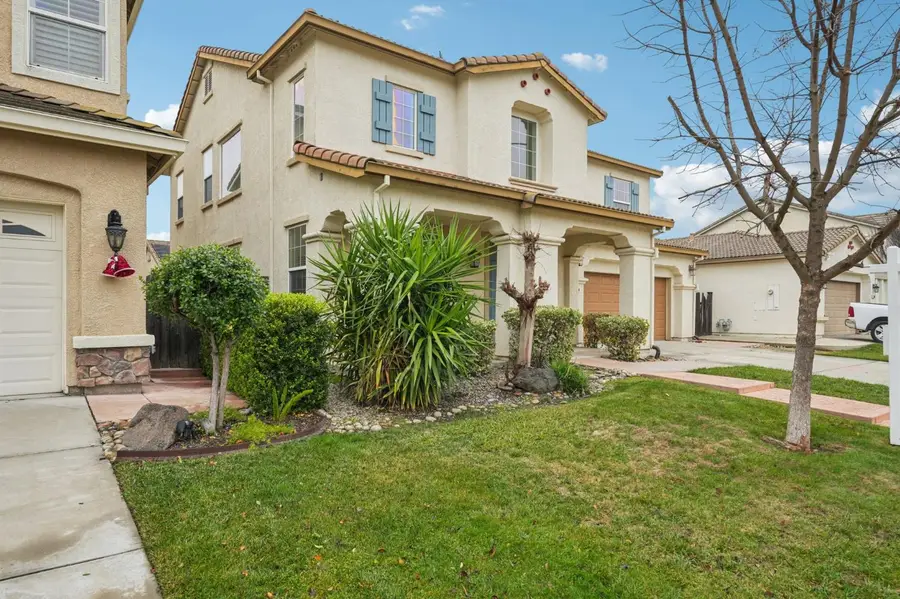 5914 Silver Oak Circle, Stockton, CA 95219 - Image #3