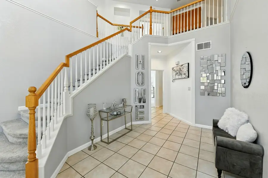 9452 Lyndley Plaza Way, Elk Grove, CA 95624 - Image #2