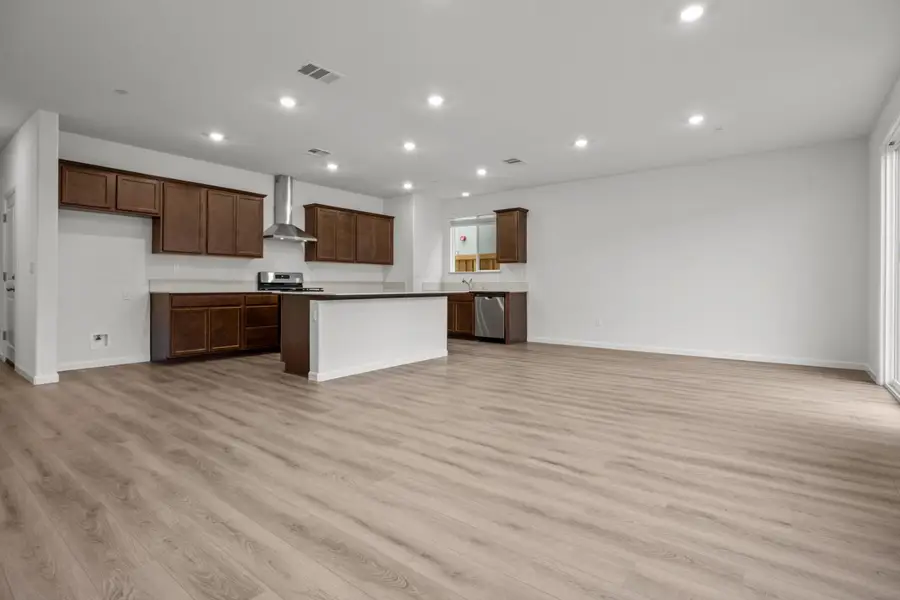 805 Ryton Lane, Patterson, CA 95363 - Image #2