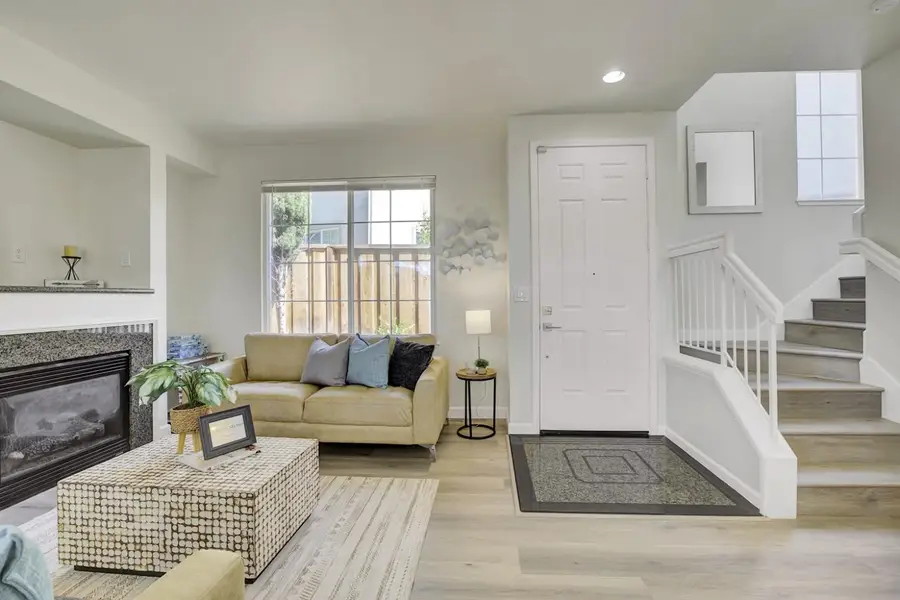 131 Accolade Drive, San Leandro, CA 94577 - Image #2