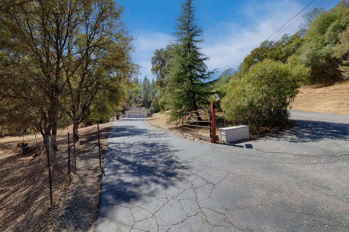 10273 Holcomb Drive, Grass Valley, CA 95949 - Image #1