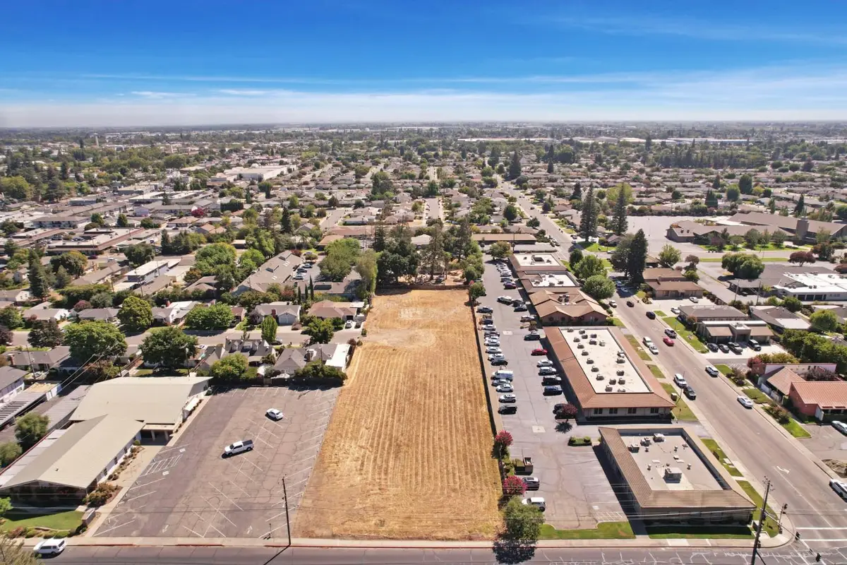 380 S Sunset Drive, Lodi, CA 95240 - Image #1