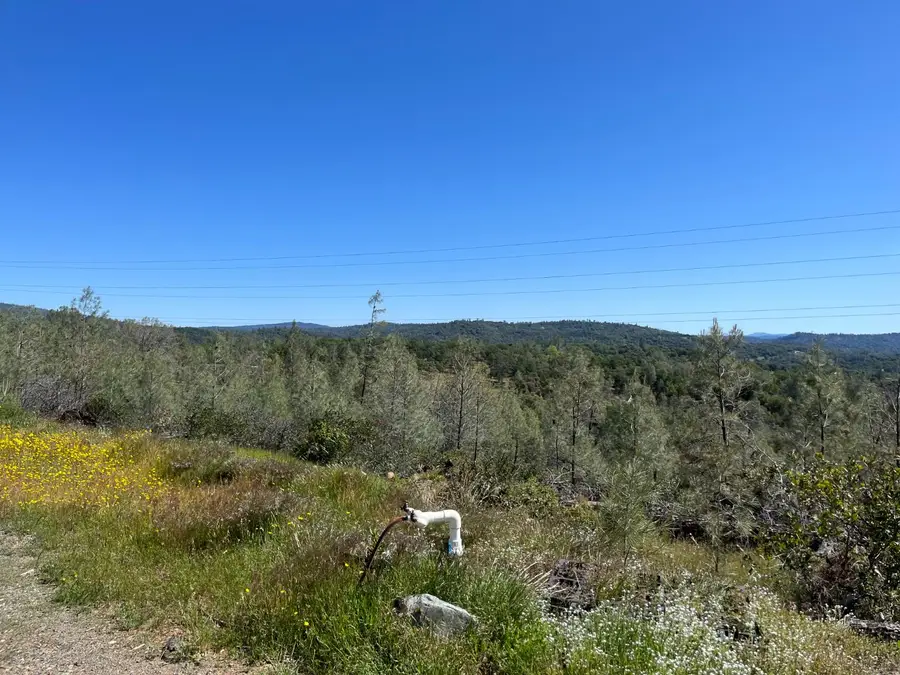 22486 Cottage Hill Drive, Grass Valley, CA 95949 - Image #2