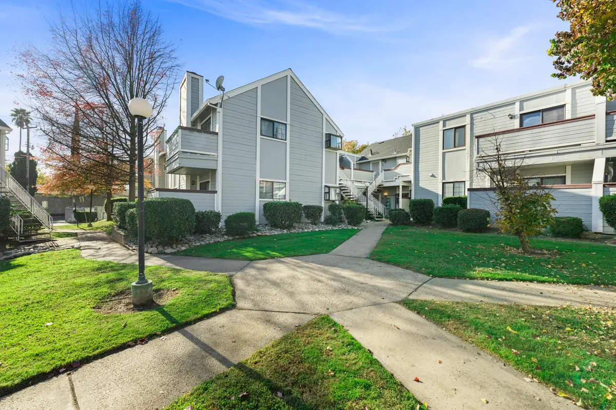 7401 Auburn Oaks Court #M, Citrus Heights, CA 95621 - Image #1