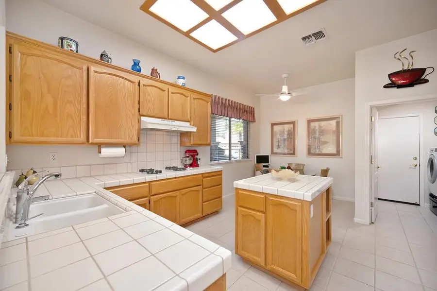 1121 Penrod Court, Folsom, CA 95630 - Image #3