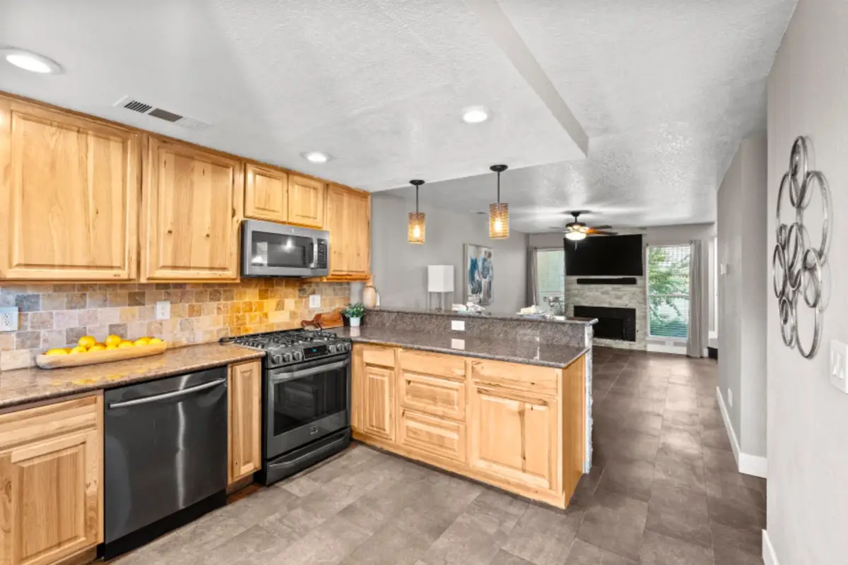 2132 Mount Vernon Drive #D, Modesto, CA 95350 - Image #1