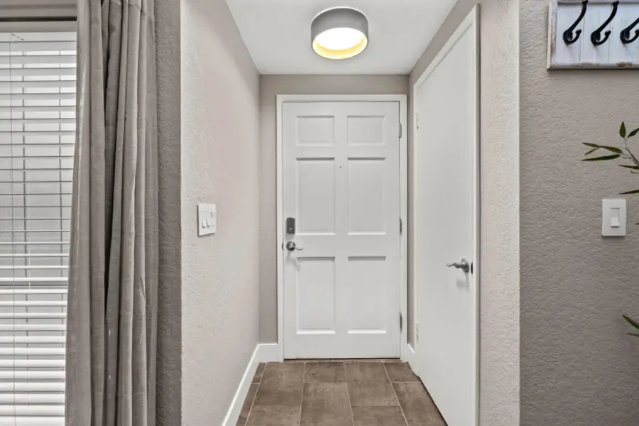 2132 Mount Vernon Drive #D, Modesto, CA 95350 - Image #2