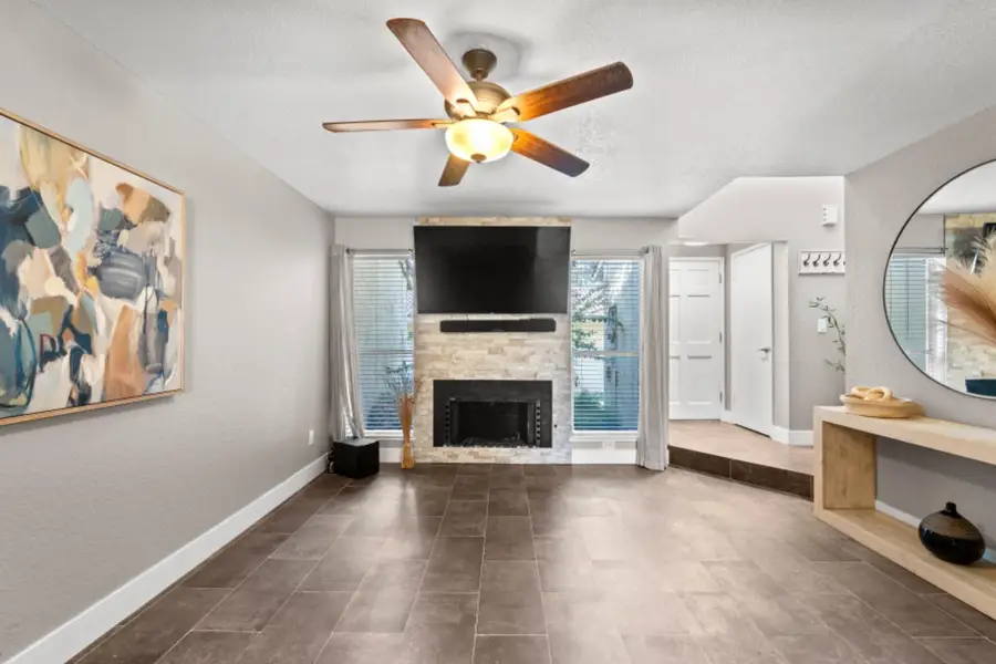 2132 Mount Vernon Drive #D, Modesto, CA 95350 - Image #3