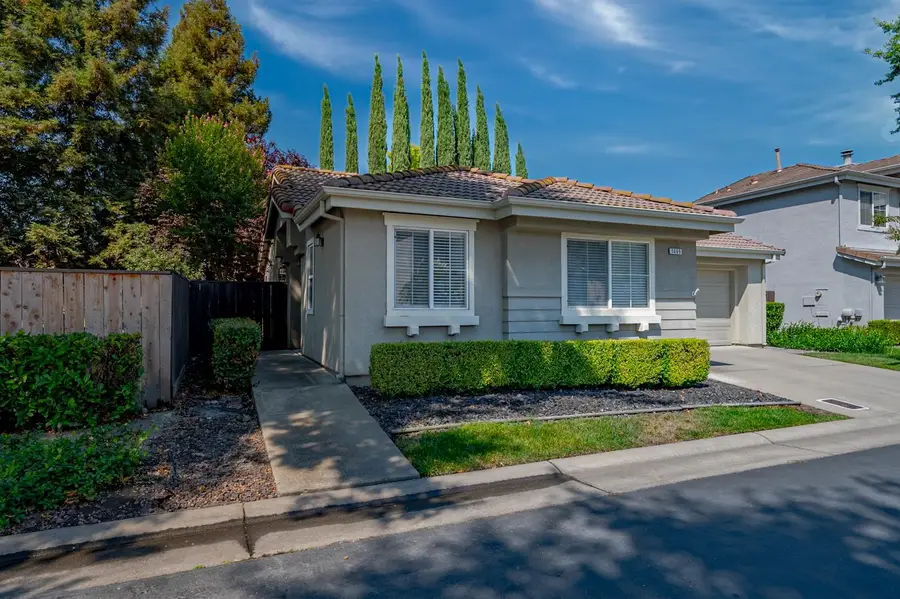 3669 Whispering Creek Circle, Stockton, CA 95219 - Image #2