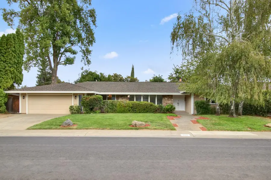 868 Wixford Way, Sacramento, CA 95864 - Image #2