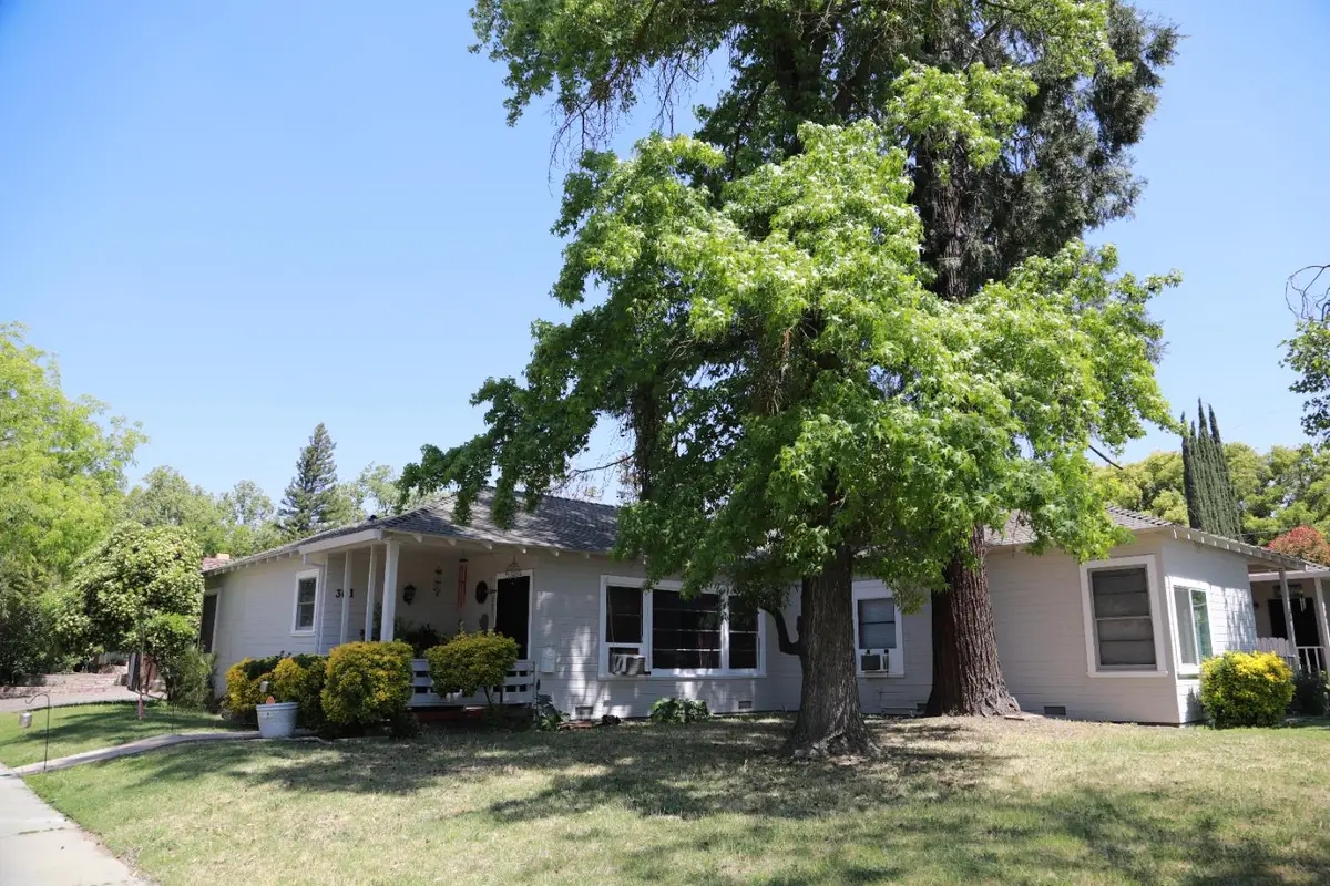 301 E Morris Avenue, Modesto, CA 95355 - Image #1