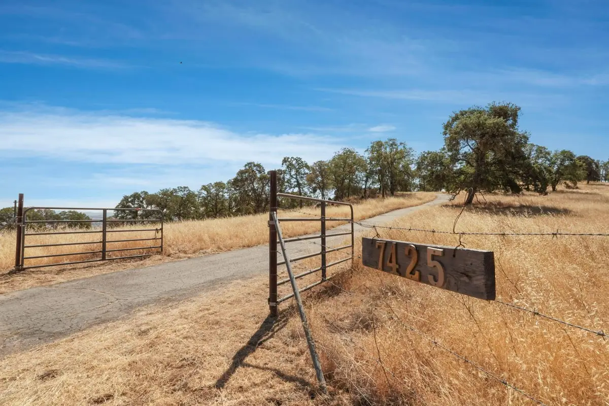 7425 Cincha Street, Angels Camp, CA 95222 - Image #1