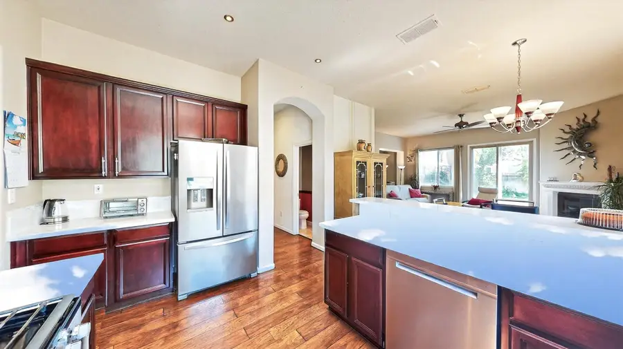 10169 Brenna Way, Elk Grove, CA 95757 - Image #3