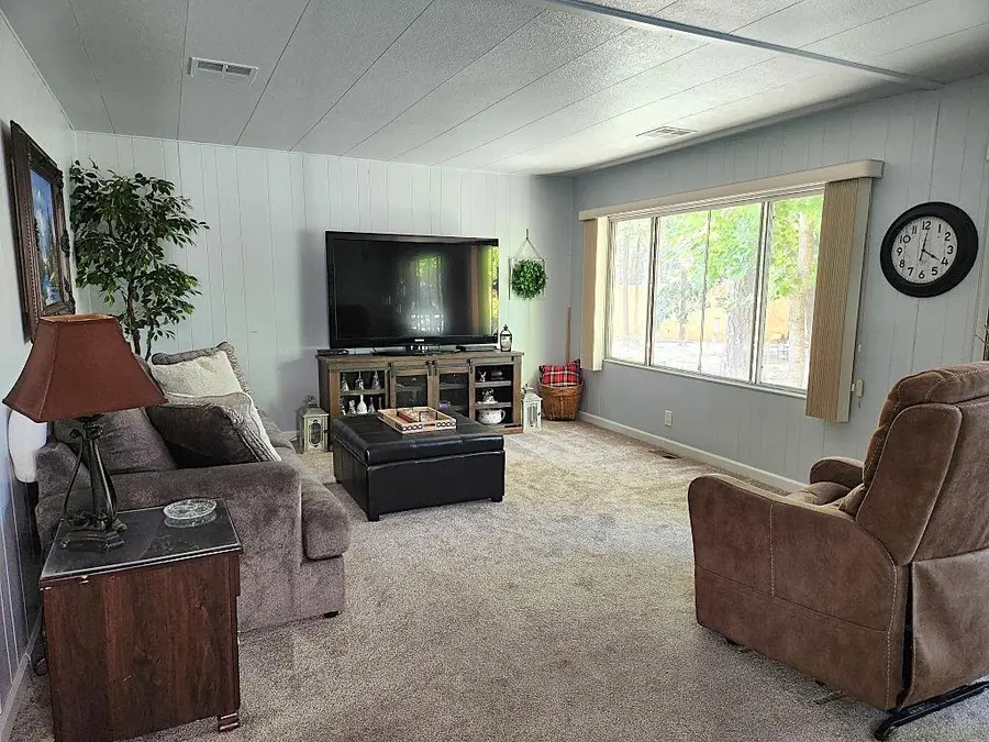 10040 Stone Arch Drive, Grass Valley, CA 95949 - Image #2