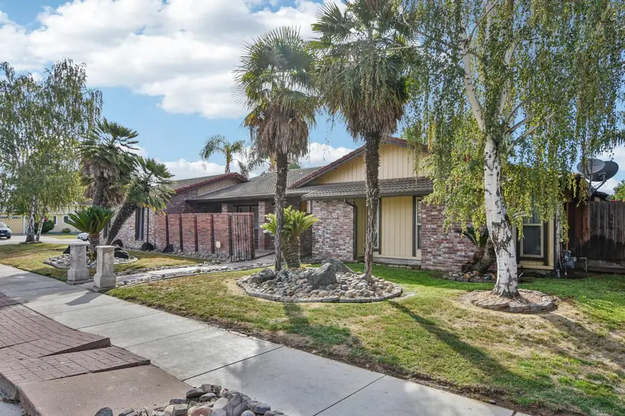 1602 Venetian Drive, Stockton, CA 95207 - Image #2