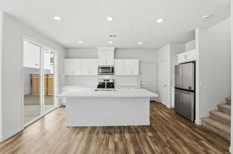 764 Barrett Lake Road, West Sacramento, CA 95605 - Image #2