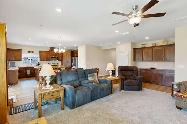 906 Avalon Drive, Ione, CA 95640