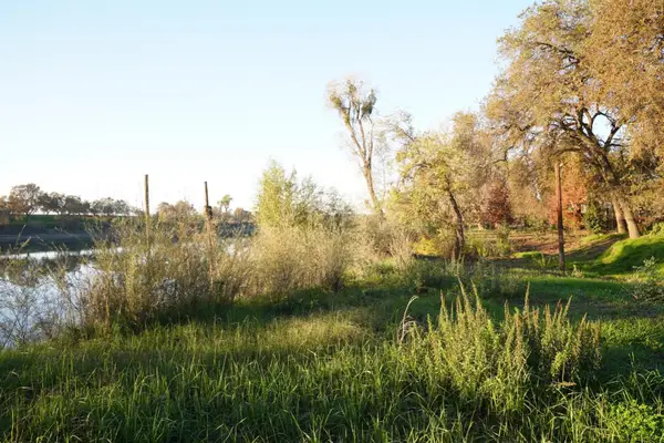 3083 Garden Highway, Sacramento, CA 95833