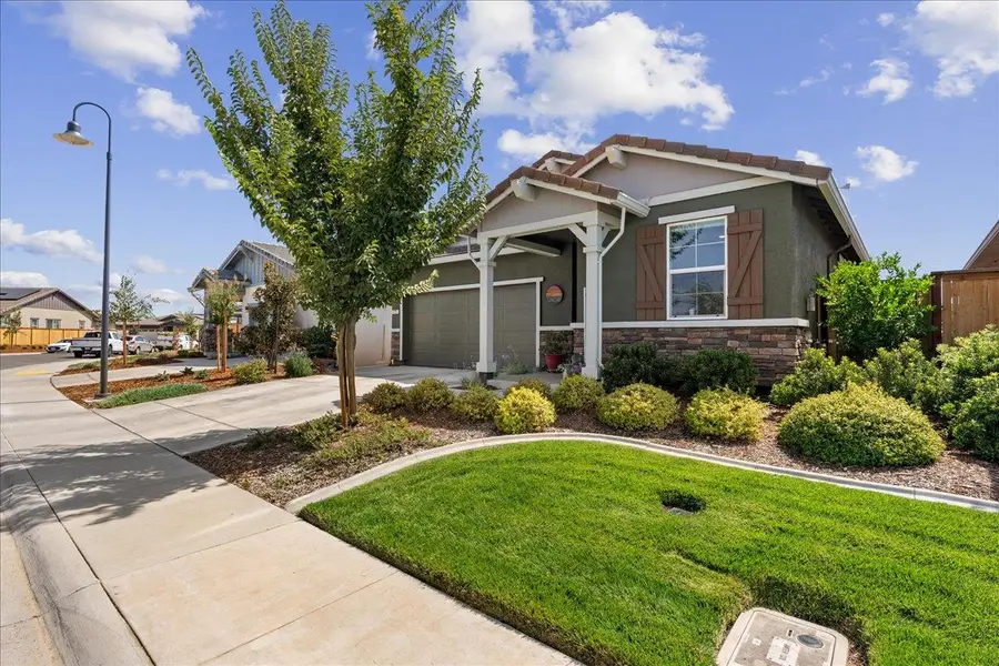 823 Riley Way, Lincoln, CA 95648 - Image #2