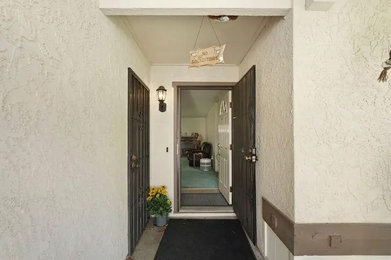 8596 Elk Ridge Way, Elk Grove, CA 95624 - Image #3