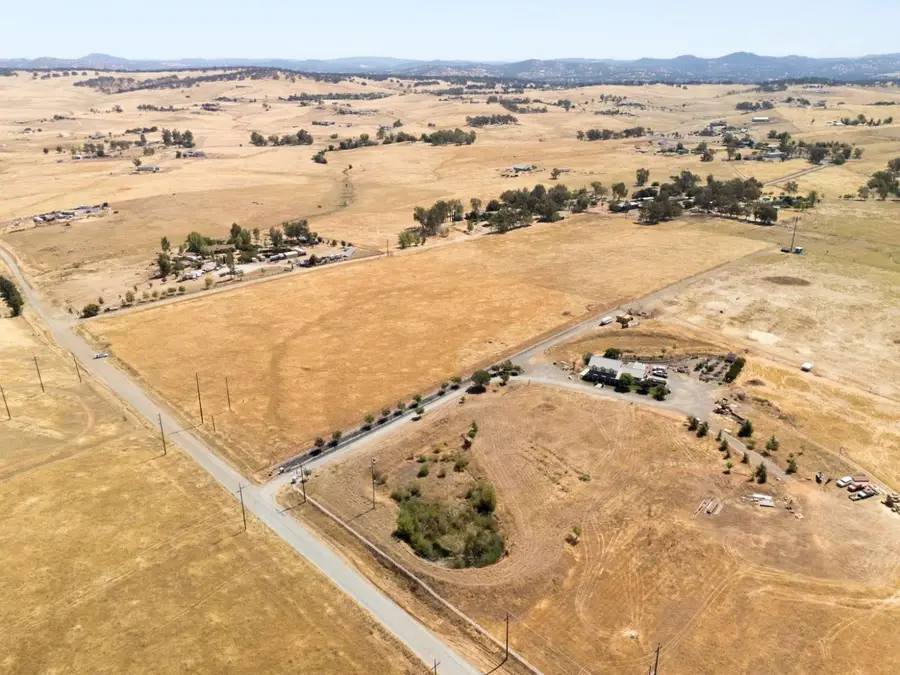 4171 Monarch Trail Drive, Wheatland, CA 95692 - Image #2