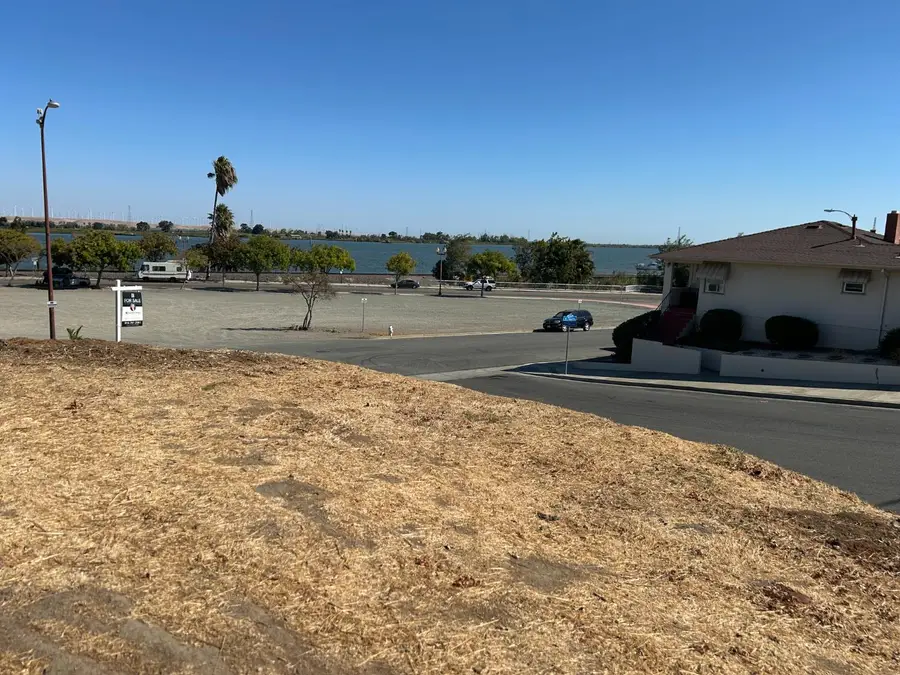 301 W 3rd Street, Antioch, CA 94509 - Image #2