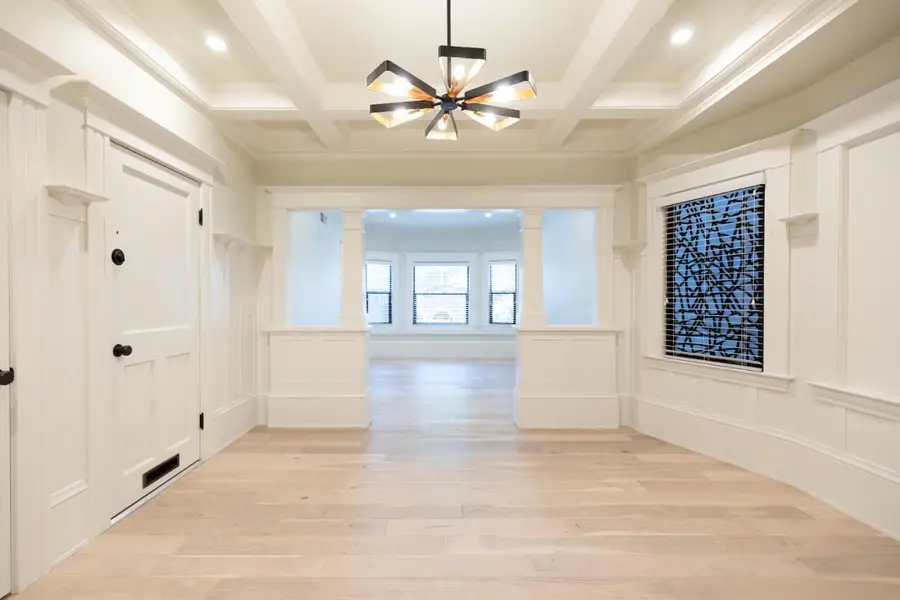 2109 J Street, Sacramento, CA 95816 - #2