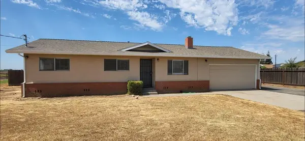 10449 Pioneer Avenue, Oakdale, CA 95361