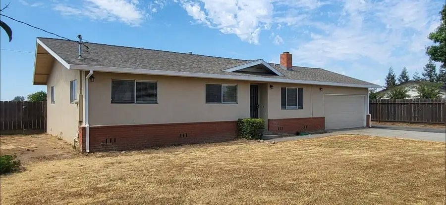 10449 Pioneer Avenue, Oakdale, CA 95361 - Image #2