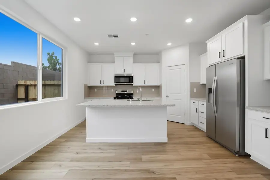 1371 Leonhardt Loop, Lincoln, CA 95648 - Image #2