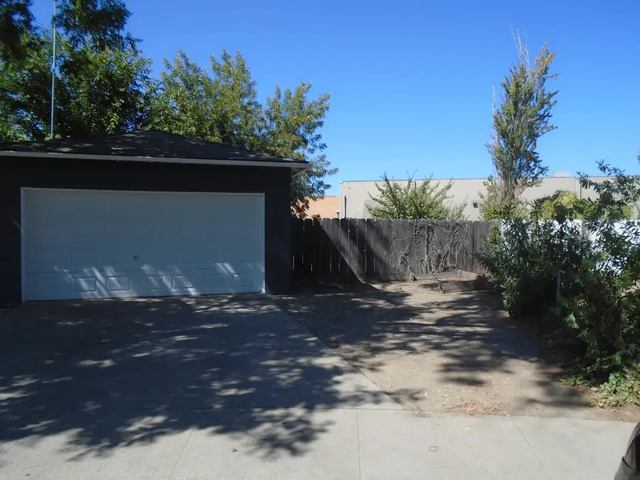 1917 Freida Court, Modesto, CA 95350 - Image #2