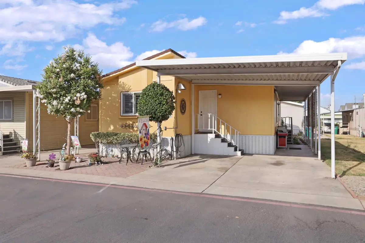 471 Almond Drive #22, Lodi, CA 95240 - Image #1