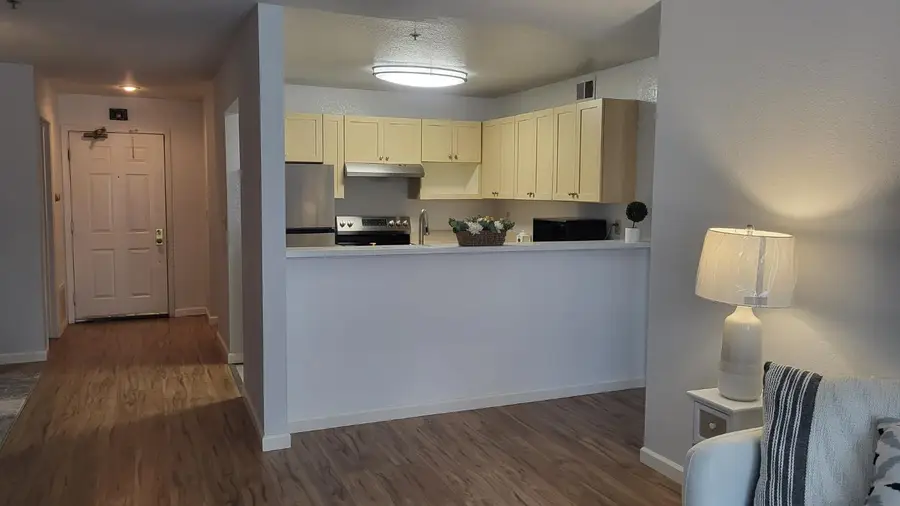 535 Pierce Street #2110, Albany, CA 94706 - Image #2