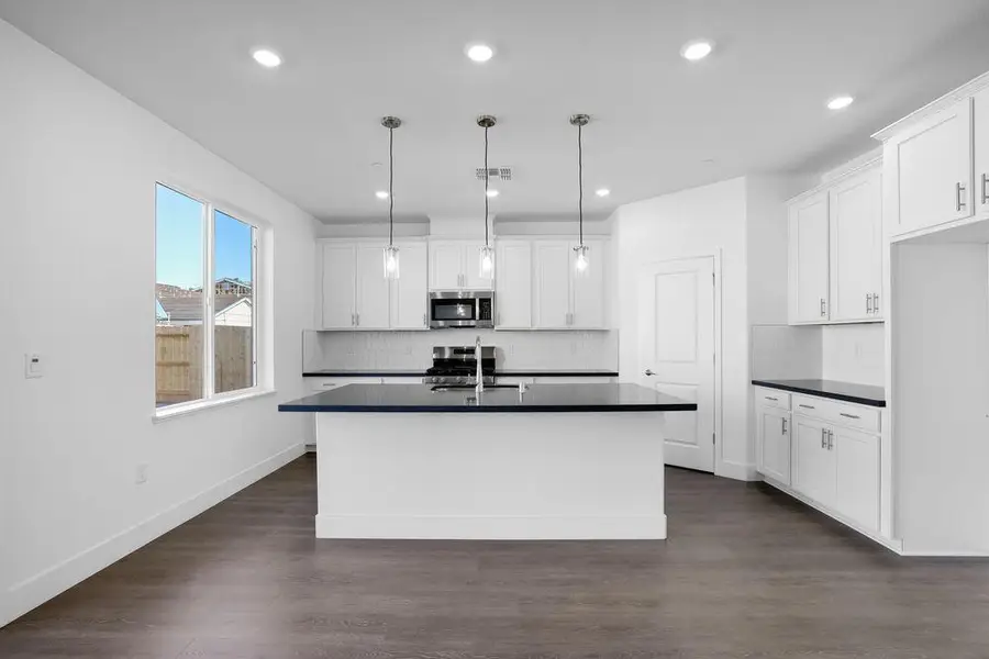 8012 Gwinn Circle, Elk Grove, CA 95757 - Image #2